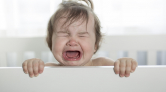 Tổng hợp các cách dỗ con nín khóc hiệu quả nhất