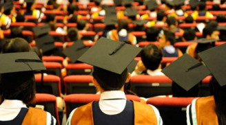 Loạn giữa “giá dịch vụ đào tạo” và “học phí”, sinh viên kiện trường nếu tốt nghiệp không tìm được việc làm?