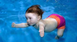 Những điều cha mẹ cần biết khi đưa con đi bơi trong mùa hè