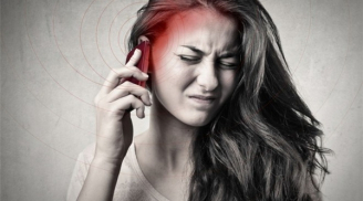 5 thời điểm bức xạ điện thoại cao gấp 1000 lần, không nên nghe kẻo rước bệnh vào người