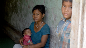 Bà mẹ vùng cao nghèo 10 lần tự 'vượt cạn' tại nhà