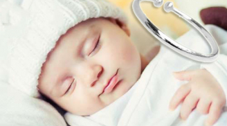 Nguy hiểm chết người từ chiếc vòng bạc mà hàng ngàn em bé đang đeo trên người