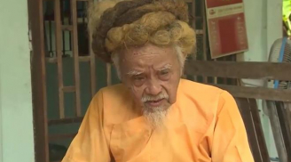 Kì dị cụ ông 92 tuổi suốt 70 năm không cắt tóc gội đầu, hễ tóc ướt là bệnh nặng