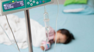 Sau vụ bé 18 tháng suýt mất mạng vì dùng Oresol pha sẵn để bù nước: Bác sĩ khuyến cáo bố mẹ điều này