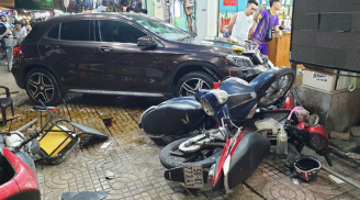 Nữ tài xế Mercedes tông hàng loạt xe máy nhiều người nằm la liệt