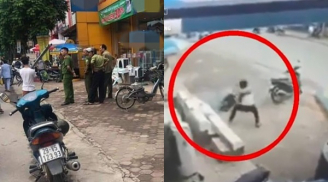 Gã đàn ông vác kiếm chém liên tiếp vào một bảo vệ Điện máy xanh khiến nạn nhân gục ngay trước cửa hàng