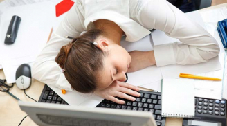 3 kiểu ngủ trưa không khác gì 'tự sát', 90% dân văn phòng đều mắc phải