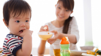 5 kiểu nuôi con nhiều mẹ mắc phải khiến trẻ biếng ăn, hỏng dạ dày, lại hay ốm vặt