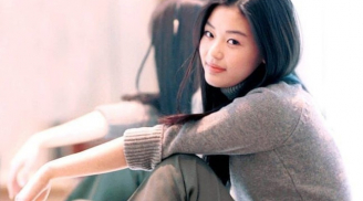 'Mợ chảnh' Jeon Ji Hyun của 20 năm trước: Tóc dài thướt tha, makeup sương sương vẫn đủ thu hút mọi ánh nhìn