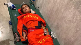 VĐV Việt Nam kiệt sức giành huy chương, phải thở bằng bình dưỡng khí