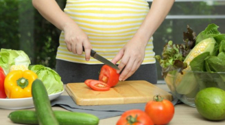 Mẹ bầu ăn cà chua giúp bảo vệ tim mạch, thai nhi khỏe mạnh tăng cân đều đặn