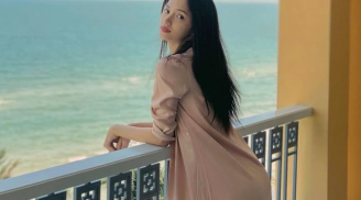 Mặc nguyên váy ngủ đi biển, Hương Giang vẫn xinh đẹp như một nàng công chúa