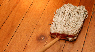Cách 'cấp cứu' giúp sàn gỗ khô ráo, không lo phồng rộp cong vênh trong ngày nồm ẩm