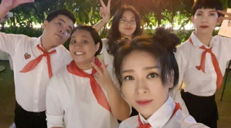 Ngô Thanh Vân cùng anh chị em bạn dì tổ chức sinh nhật phong cách học sinh cực chất