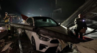 Mưa đá kèm gió lốc kinh hoàng ở Yên Bái: Hàng loạt xe ô tô bị đè bẹp, trên 2.000 nhà tốc mái