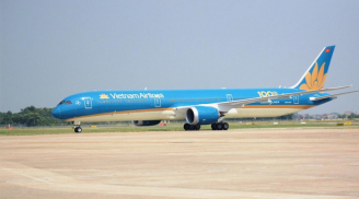 Một khách Nhật nhiễm Covid-19 đi trên chuyến bay của Vietnam Airlines, buộc cách ly ít nhất 70 người