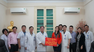 Chi Pu trực tiếp trao tặng trang thiết bị cách ly áp lực âm tại bệnh viện Việt Đức