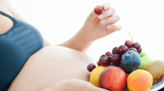 Những loại quả mẹ bầu nên ăn và không nên ăn trong 3 tháng đầu