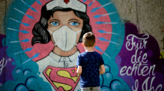 Những tác phẩm nghệ thuật đường phố truyền cảm hứng mạnh mẽ giữa đại dịch Covid-19