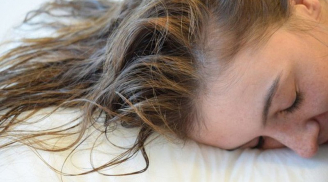 Những thói quen trước khi ngủ khiến sức khỏe của bạn tụt dốc thảm hại