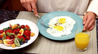 Thời gian vàng ăn bữa sáng, trưa, tối giúp phòng ngừa bệnh tật