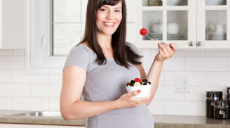 3 thời điểm mẹ bầu ăn sữa chua biến lợi thành hại cho con