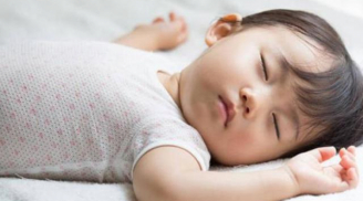 Những thói quen khi đi ngủ giúp trẻ cao vượt trội