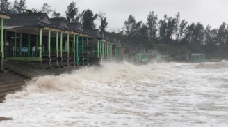 Bão số 13 đổ bộ vào Quảng Bình- Thừa Thiên- Huế, đảo Cồn Cỏ bị cắt đứt liên lạc