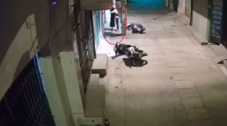 Màn xử lý 'cực yêu' của 2 phụ nữ khi va chạm giao thông, cánh đàn ông vào xem còn học tập!