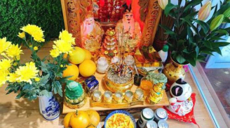 Gà gáy ngày 1/5 âm: Đặt 4 thứ này lên bàn thờ Thần Tài kích hoạt vận may cả tháng rực rỡ