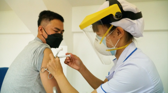 Hơn 1.000 người ở TP.HCM gặp phản ứng phụ sau tiêm vaccine Covid-19: Dấu hiệu nào bình thường, dấu hiệu nào nguy hiểm?