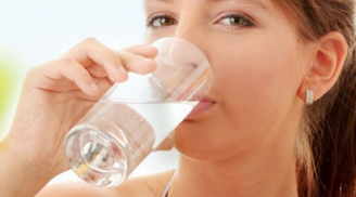 Thường xuyên cảm thấy khô cổ khát nước: Cảnh báo 4 căn bệnh nguy hiểm