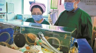 Bé gái vừa ra đời đã 'tỏa hương thơm' như Hàm Hương, Bác sĩ nói với bố mẹ: Bệnh nặng chứ không đùa