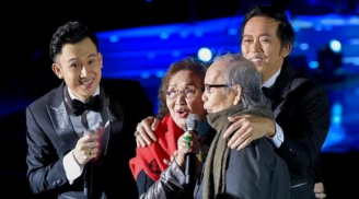 NS Hoài Linh từng chia sẻ: 'Không biết còn được đứng trên sân khấu bao lâu để có bố mẹ xem con hát'