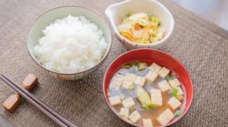 Người Nhật thích ăn cơm trắng nhưng không bị béo hay mắc bệnh tiểu đường: 4 cách ăn cơm đặc biệt, đáng học hỏi