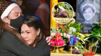 Tại bàn thờ của Phi Nhung xuất hiện 1 món ăn từng khiến NS Việt Hương khóc nghẹn khi nhắc đến