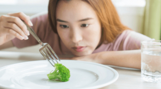 5 sai lầm ăn uống khiến bạn tăng cân vù vù dù 'khóa mồm' nhịn ăn