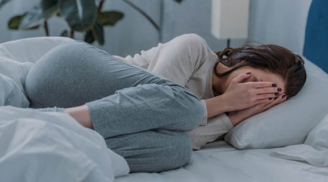 6 việc gây đoản mệnh tuyệt đối không làm khi ở trên giường: Có 2 điểm cũng rất đáng lo