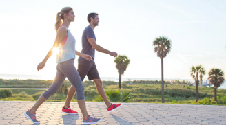 4 đặc điểm khi đi bộ chỉ có ở người tuổi thọ cao: Ai có đủ thì hoàn toàn khỏe mạnh