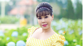 Việt Hương đáp trả căng đét khi bị antifan mắng 'mặt trơ' vì ăn chặn từ thiện