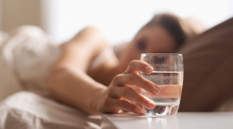 Người sống thọ ít bệnh tật đều có thói quen uống nước vào khung giờ này, ai cũng làm được