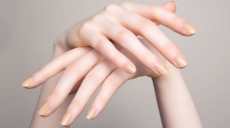 4 mẹo nhỏ giúp bạn có được bàn tay mảnh mai, ngón tay nõn nà