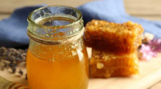 Bệnh từ miệng mà ra: Mật ong bổ dưỡng nhưng dùng chung với 3 thực phẩm này có thể sinh độc, hại sức khỏe