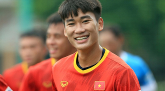 Việt Nam vô địch: Ngắm chân dung Nhâm Mạnh Dũng cao 1m81, trên sân dũng mãnh ngoài đời đẹp trai!