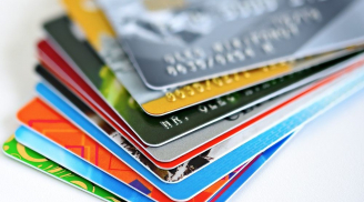 Tùy tiện mở thẻ ngân hàng nhiều người rơi vào tình trạng nợ nần mà không hay