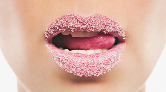 10 công thức giúp đôi môi hồng hào căng mọng, không bị bong tróc trong mùa hanh khô