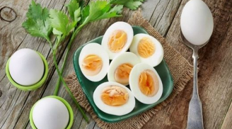 Trứng luộc không nên cho trực tiếp vào nồi: Làm thêm bước này đảm bảo trứng mềm ngon, tăng dinh dưỡng
