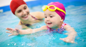 5 bước cơ bản giúp trẻ học bơi nhanh và không sợ nước