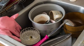 Tại sao không bao giờ nên ngâm bát đĩa bẩn qua đêm: Tưởng không hại mà hại không tưởng