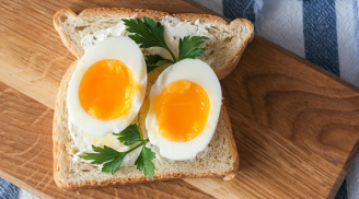 Ăn trứng luộc mỗi sáng có tốt cho sức khỏe không? Câu trả lời của chuyên gia